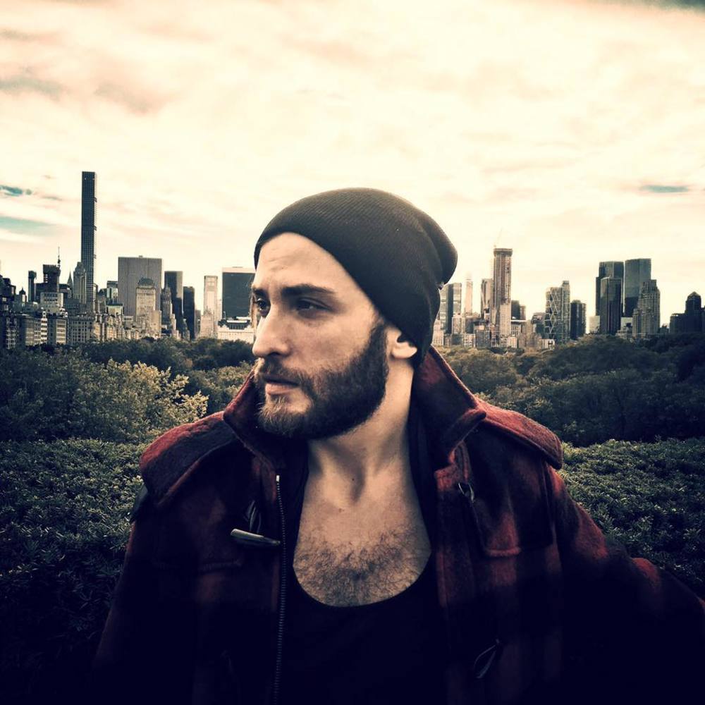 Meet your Posher, Titus